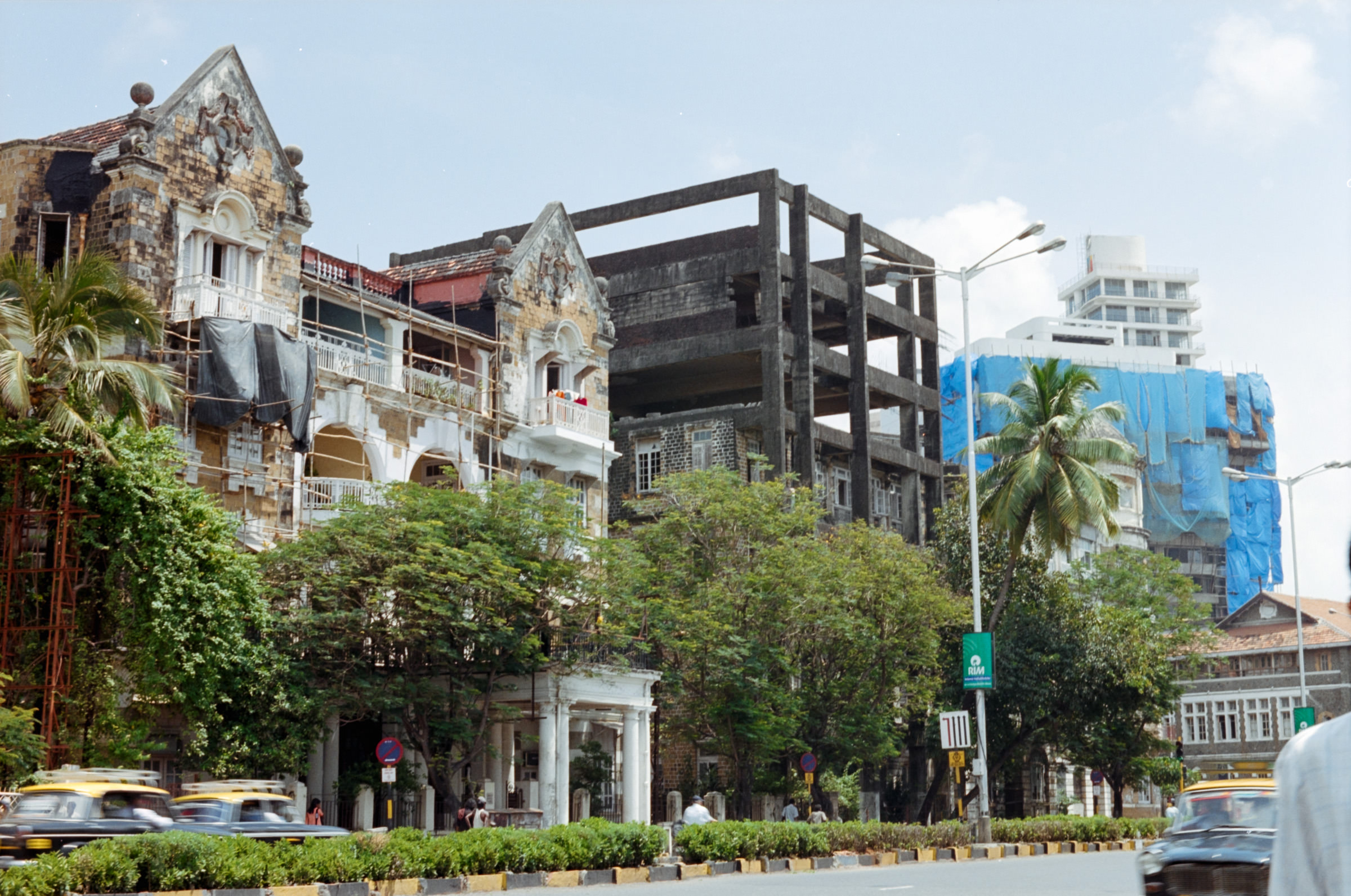 AHP F2004 09 002 sc250526 img19 NLP